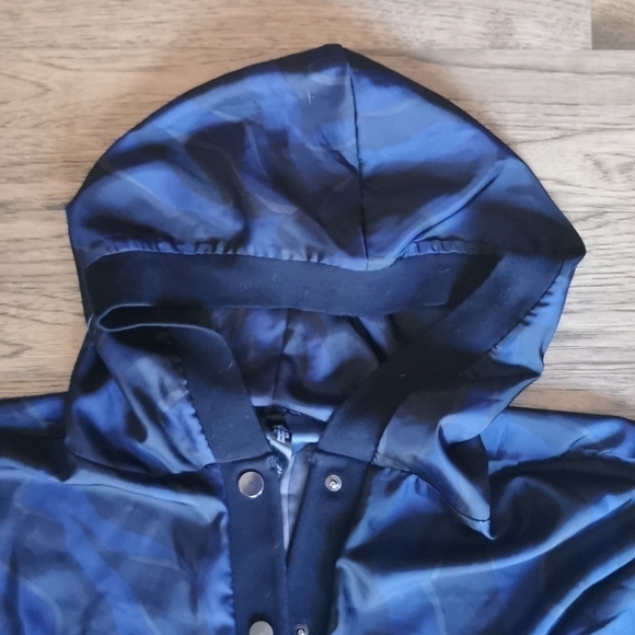 VICTORIA'S Secret Oversized Camouflage Hooded Jacket Small - Picture 4 of 5